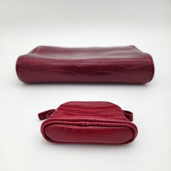 Red Clutch MATCHING SET Faux Leather Alligator Gold Hardware w/ Coin Purse EUC - Picture 6 of 13